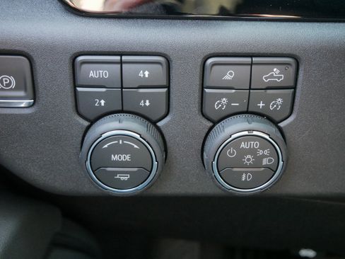 New 2026 Chevrolet Silverado 3500 LTZ w/ LTZ Premium Package image 10