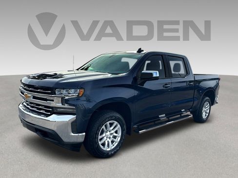Used 2022 Chevrolet Silverado 1500 LT w/ Z71 Off-Road Package image 3