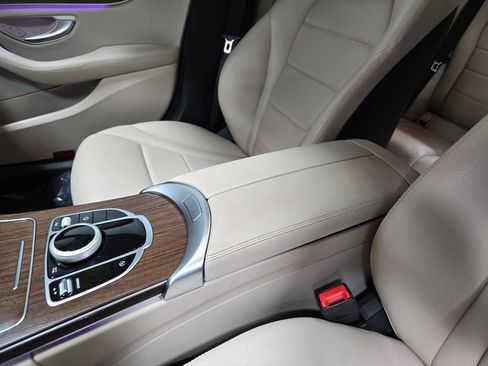 Used 2021 Mercedes-Benz C 300 4MATIC Sedan image 30