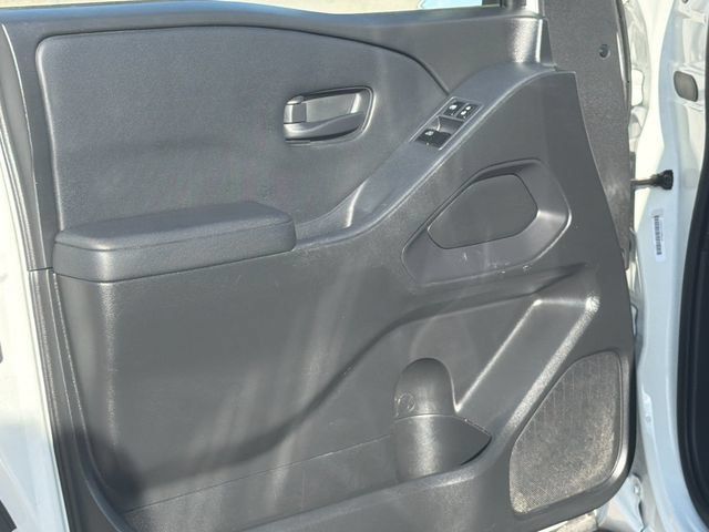 Used 2022 Nissan Frontier S w/ Technology Package RWD image 12