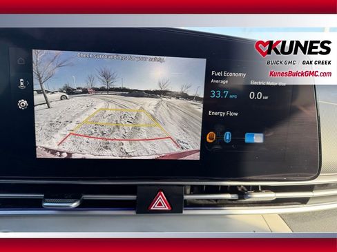 Used 2025 Hyundai Elantra Limited FWD image 24