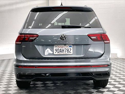 Used 2022 Volkswagen Tiguan SE R-Line FWD image 3