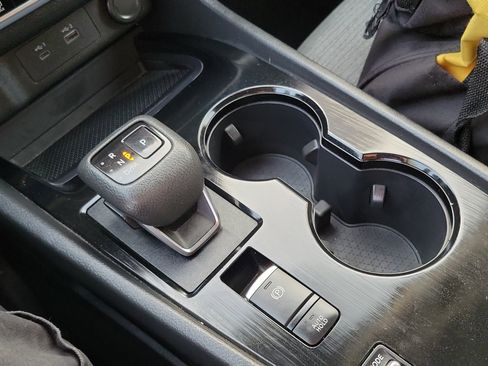 Used 2023 Nissan Rogue SV image 13