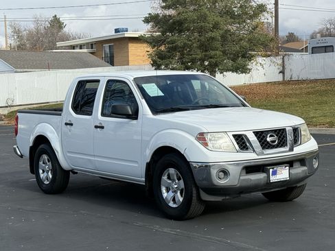 Used 2010 Nissan Frontier SE RWD image 4