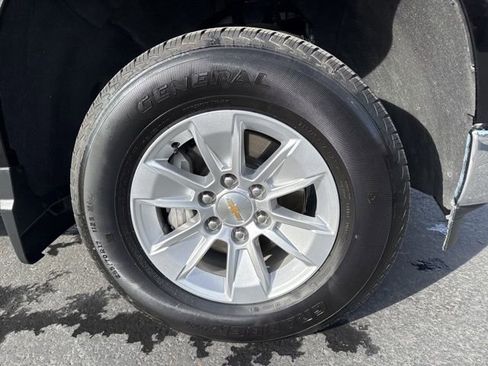 Used 2025 Chevrolet Silverado 1500 LT image 9