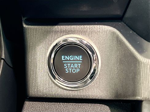 Used 2024 Ford F250 Platinum AWD/4WD image 23