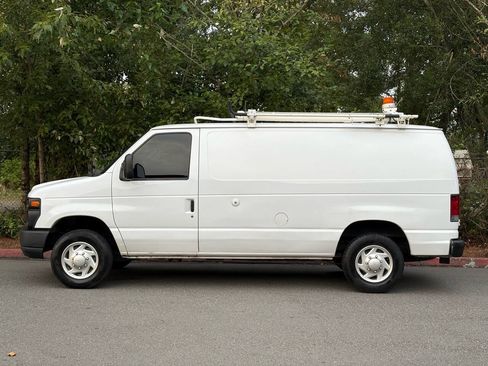 Used 2012 Ford E-150 and Econoline 150 RWD image 6