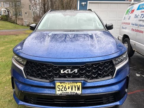 Used 2023 Kia Sorento S w/ Panoramic Sunroof Package image 10