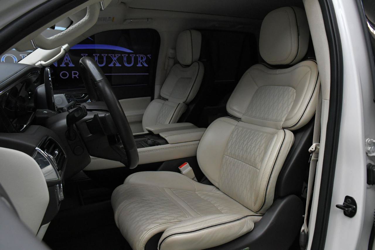 Used 2019 Lincoln Navigator Black Label w/ Cargo Package AWD/4WD image 19