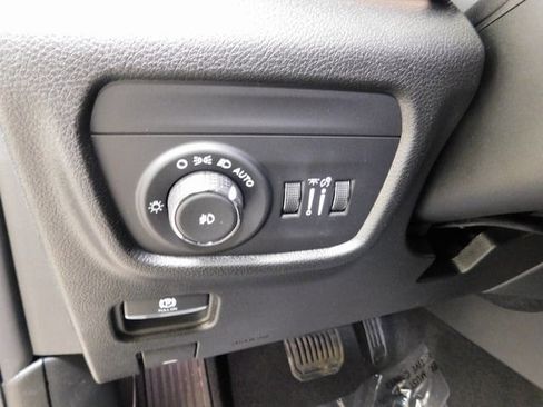 New 2025 Jeep Grand Cherokee L Limited w/ Black Appearance Package image 22