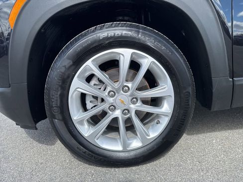 Used 2024 Chevrolet TrailBlazer LS w/ LS Convenience Package FWD image 10