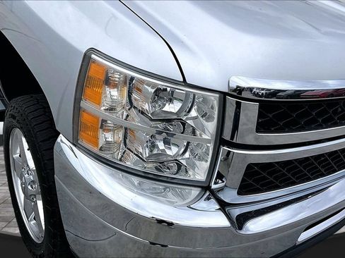 Used 2013 Chevrolet Silverado 2500 LTZ w/ LTZ Plus Package AWD/4WD image 29