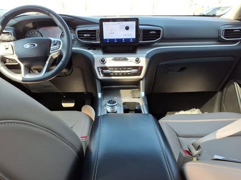 Used 2023 Ford Explorer XLT w/ Equipment Group 202A image 11