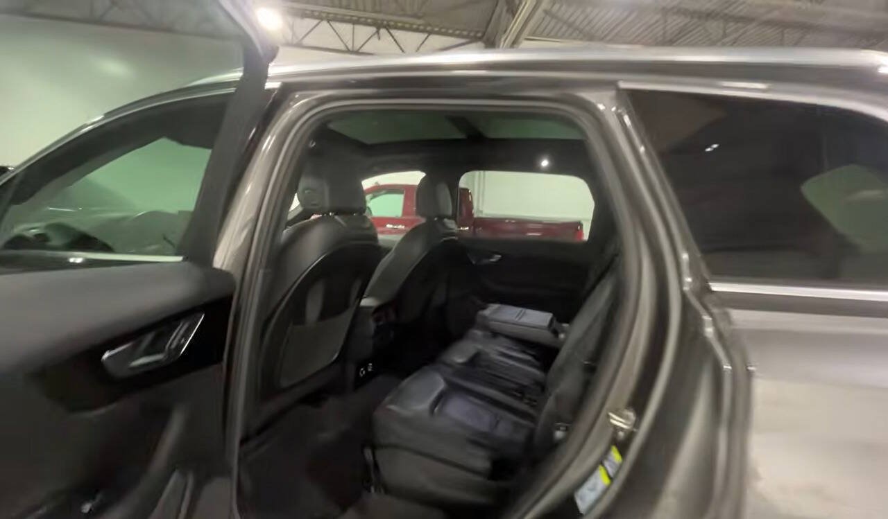 Used 2017 Audi Q7 3.0T Prestige AWD/4WD image 7