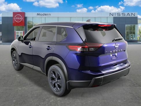 New 2026 Nissan Rogue SV image 3