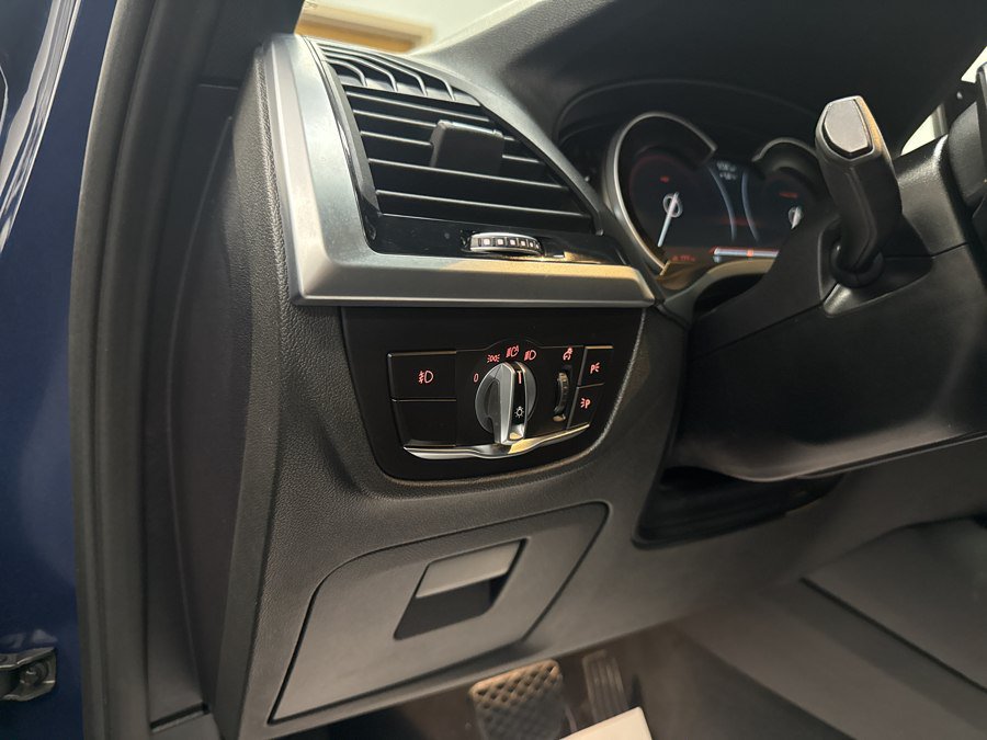 Used 2019 BMW X3 xDrive30i w/ Convenience Package AWD/4WD image 11