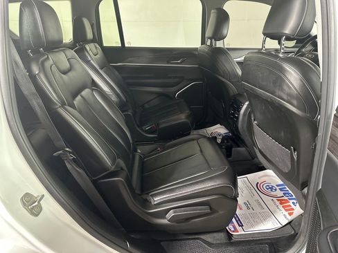 Used 2022 Jeep Grand Cherokee L Limited image 23