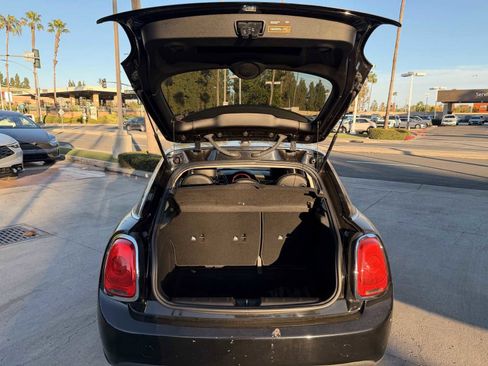 Used 2017 MINI Cooper 4-Door Hardtop image 20
