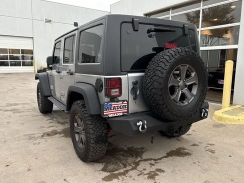 Used 2017 Jeep Wrangler Unlimited Rubicon image 4