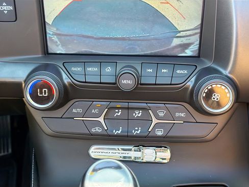 Used 2017 Chevrolet Corvette Grand Sport w/ Carbon Flash Badge Package image 32