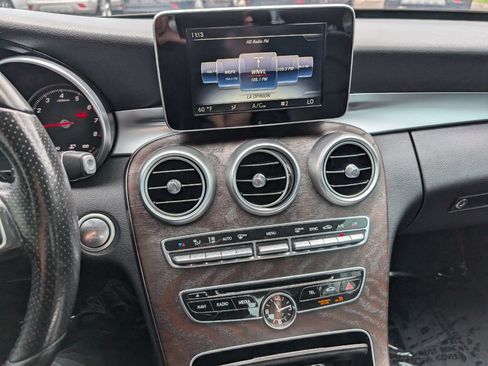 Used 2017 Mercedes-Benz C 300 4MATIC Sedan image 22