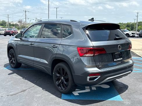 Used 2023 Volkswagen Taos SE w/ Black Wheel Package FWD image 5