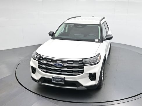 Used 2025 Ford Explorer Active w/ Active Comfort Package image 37