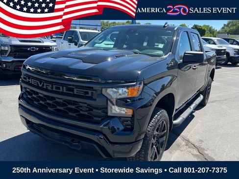 Used 2026 Chevrolet Silverado 1500 Custom Trail Boss w/ Turbomax Blackout Package AWD/4WD image 2