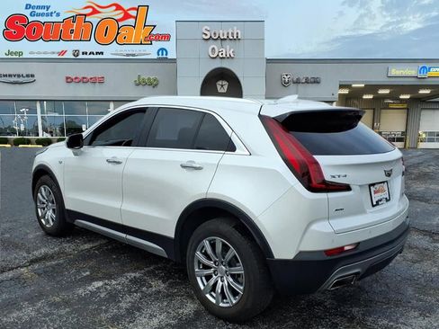 Used 2022 Cadillac XT4 Premium Luxury w/ Cold Weather Package AWD/4WD image 4