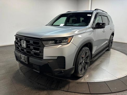 New 2026 Honda Pilot Black Edition image 4