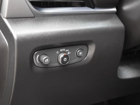 Used 2019 Chevrolet Traverse LT w/ LPO, Floor Liner Package AWD/4WD image 69