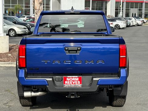 New 2025 Toyota Tacoma TRD Off-Road image 9