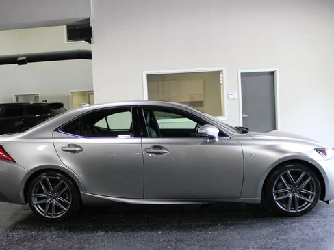 Used 2017 Lexus IS 350 AWD image 2