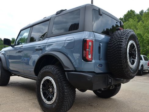 Used 2023 Ford Bronco Outer Banks w/ Sasquatch Package AWD/4WD image 2