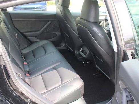 Used 2023 Tesla Model 3 Standard Range RWD image 11