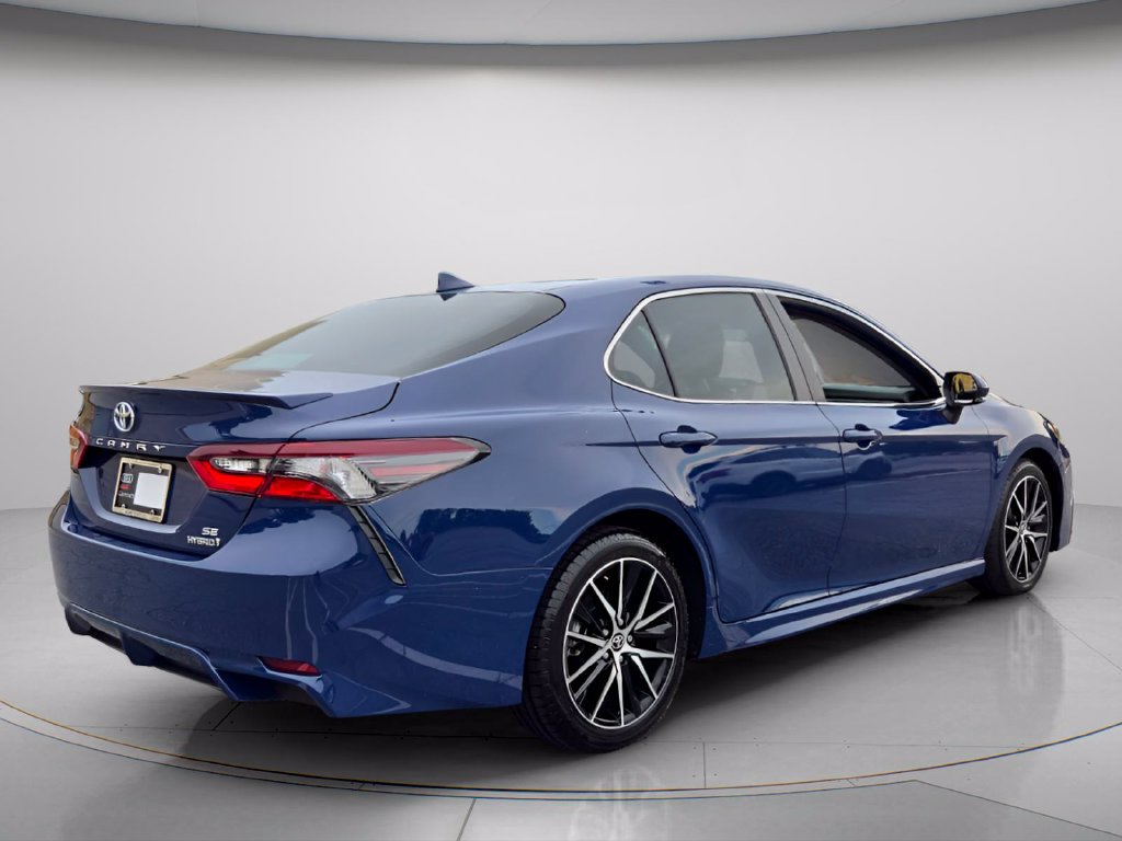Used 2024 Toyota Camry SE FWD image 7