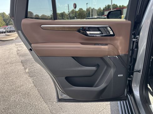 New 2026 Chevrolet Tahoe High Country image 23