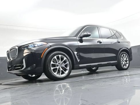 Used 2024 BMW X5 xDrive40i w/ Premium Package AWD/4WD image 38