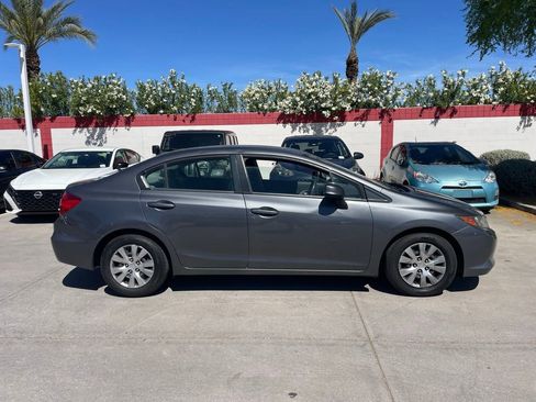 Used 2012 Honda Civic LX image 3