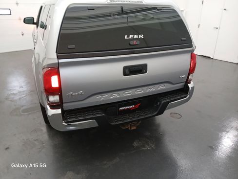 Used 2019 Toyota Tacoma SR5 image 5