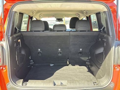 Used 2021 Jeep Renegade Sport image 9