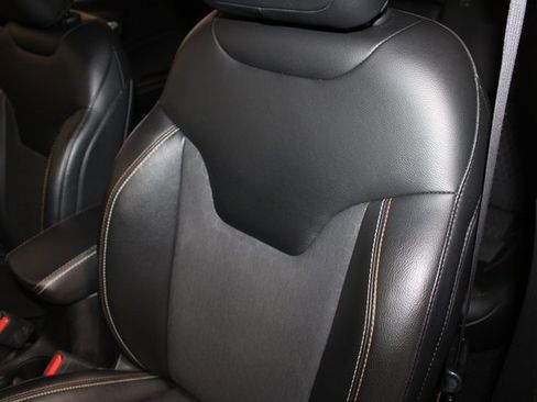 Used 2019 Jeep Compass Latitude image 8