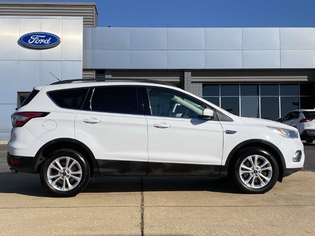 Used 2018 Ford Escape SE AWD/4WD image 2