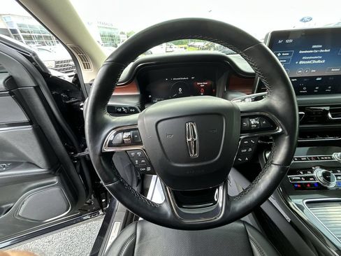 Used 2023 Lincoln Nautilus Reserve w/ Equipment Group 201A AWD/4WD image 20