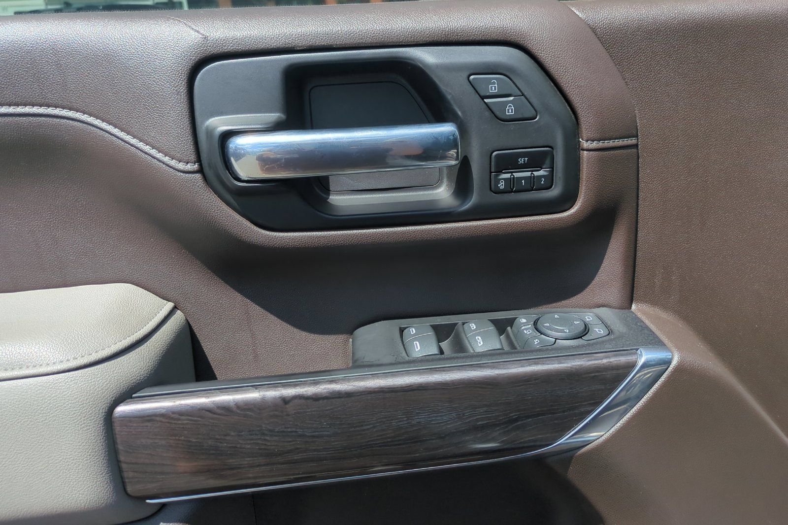Used 2023 Chevrolet Silverado 2500 LTZ AWD/4WD image 10