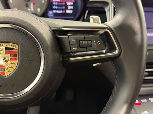 Certified 2024 Porsche Macan image 20