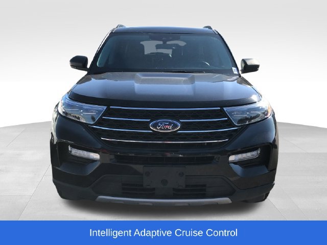 Used 2023 Ford Explorer XLT AWD/4WD image 7