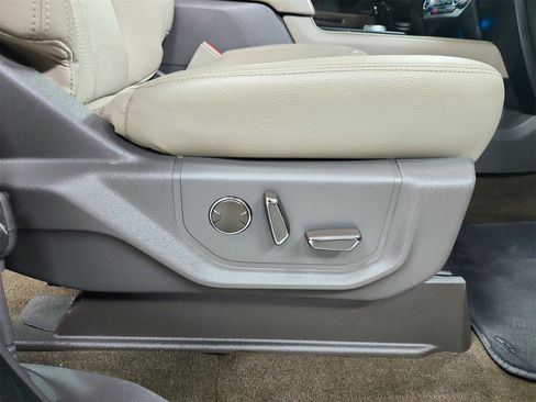 Used 2021 Ford Expedition Max Limited image 44