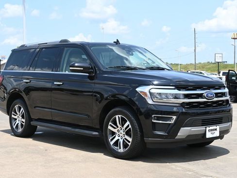 Used 2024 Ford Expedition Limited AWD/4WD image 2