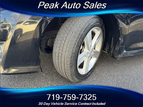 Used 2014 Toyota Camry SE image 9